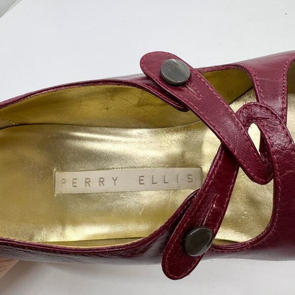 Vintage PERRY ELLIS Burgundy Pumps - Picture 10 of 11